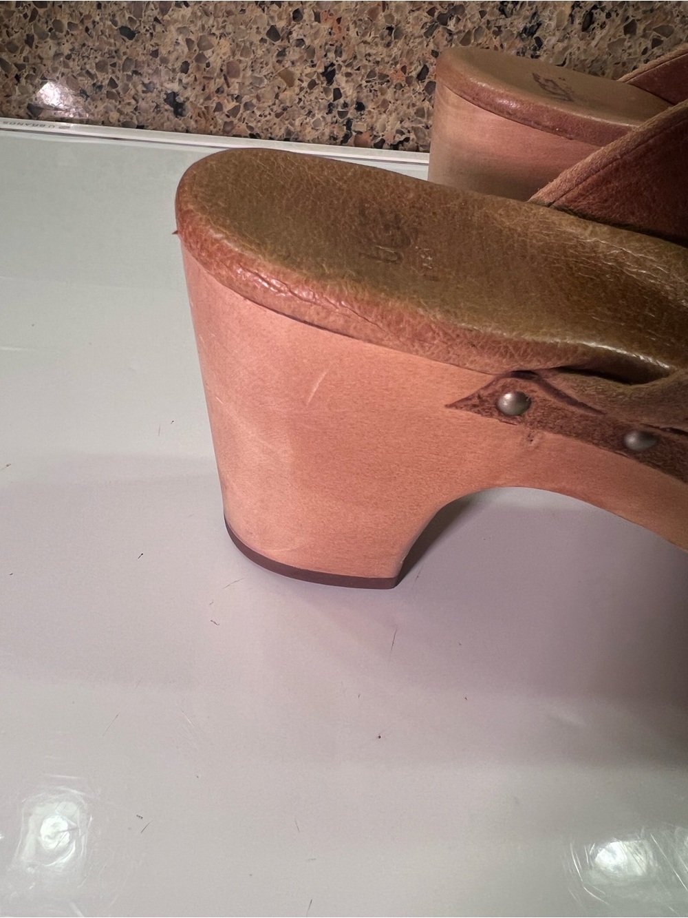 UGG Women's Size 8 Abbie Suede Clog Mules w/ 3” Heels in Chestnut - Picture 6 of 12